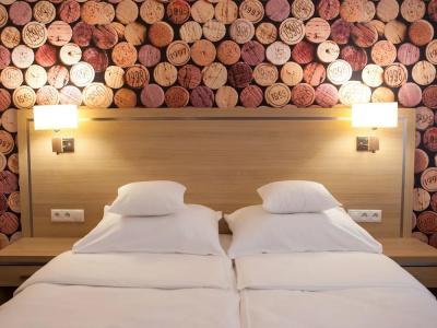 Grape Town -, Spa, Sport, Bowling, Squash, Restaurant - 2
