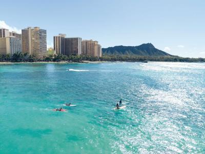 Embassy Suites by Hilton Waikiki Beach Walk - 18