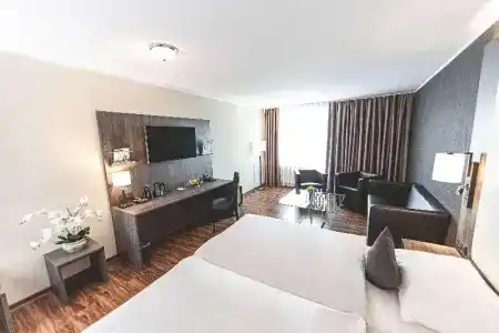 Best Western Plaza Grevenbroich - 35