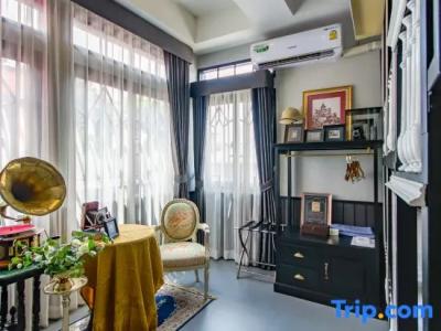 De Phanakron Boutique - 160