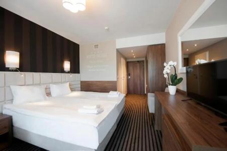 White Resort - 67