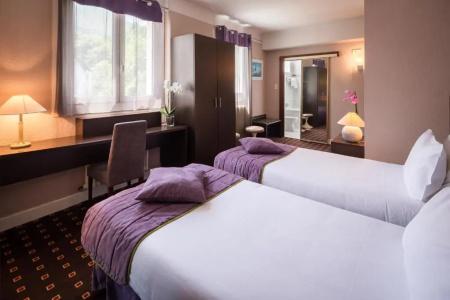 Quality Hôtel Christina Lourdes - 69
