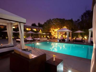 Luxe Sunset Boulevard - 33