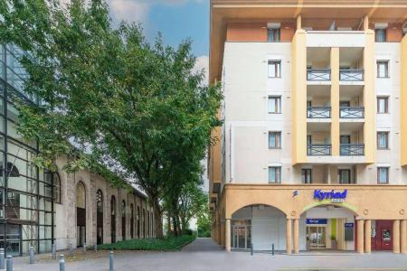 Kyriad Chambéry Centre - Hôtel et Résidence - 42