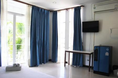 Sea Host Inn - 71