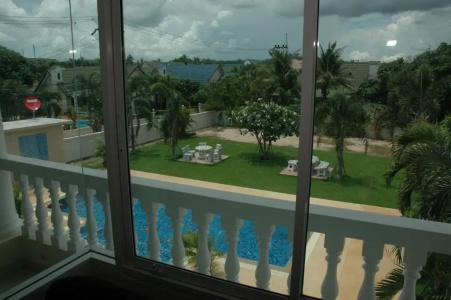 East Shore Pattaya Resort - 10