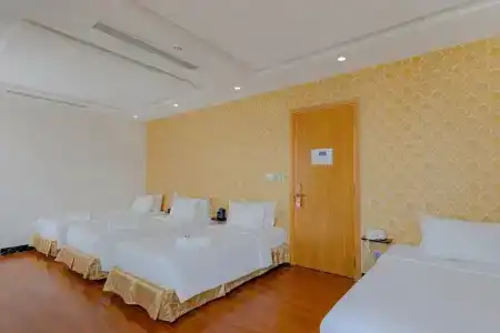 Queen's Finger Da Nang - 65