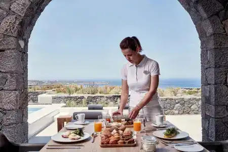 Canaves Oia Epitome - Small Luxurys of the World - 32