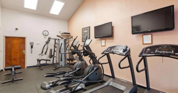 Best Western Plus Saddleback Inn and Conference Center - 23