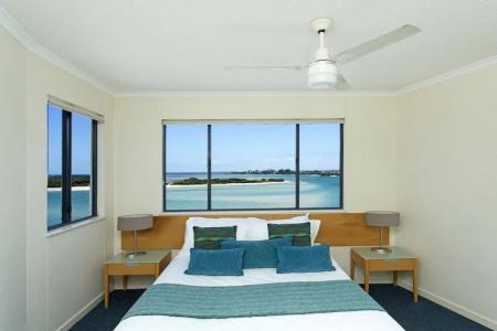 BreakFree Grand Pacific - 105