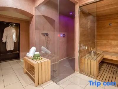 Florence Luxury Suites and Wellness - 47
