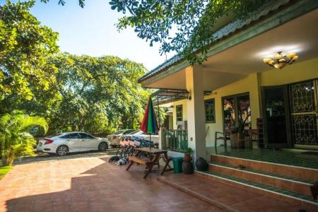 Plus Hostel Ayutthaya - 36