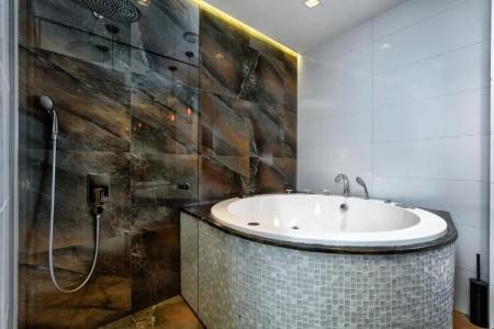One Luxury Suites - 131