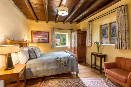 Inn of the Turquoise Bear - 140