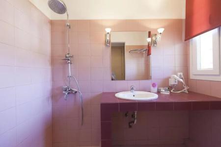 Sunny Hill Studios - 103
