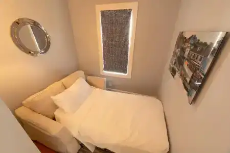 Town & Tide Inn - 33