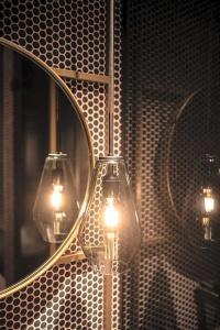 The Hide Flims - 32