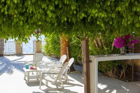 Meneou Beachfront Villa Sunset - 57
