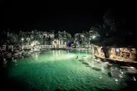 Ohana and Restaurant - 17