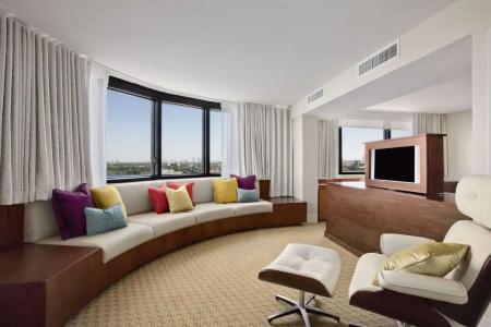 Hilton Miami Airport Blue Lagoon - 36