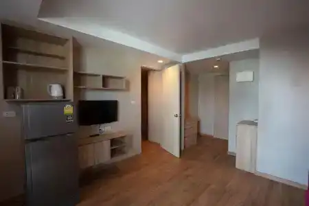 Baan Tanwa - MRT Ratchadapisek - 21