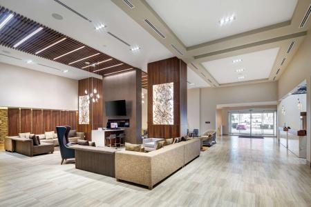 Doubletree by Hilton Airport, ON - 1
