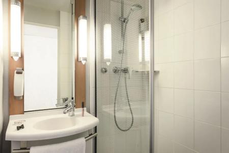 ibis Versailles Château - 21