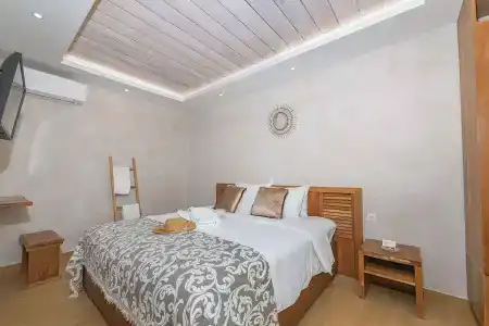 Ekati Mare Boutique Resort & Suites - 1