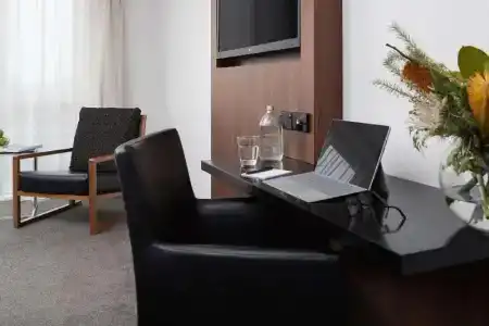 Rydges Latimer - 102