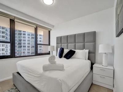 The Alexander All Suites - 322
