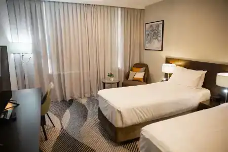 Royal Pacific - 104