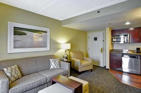 Homewood Suites by Hilton - 77