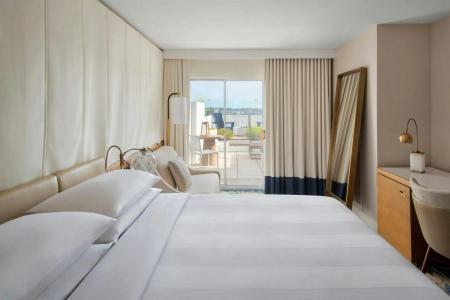 Newport Marriott - 29