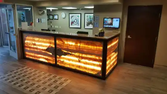 Best Western Airport Inn & Suites - 10