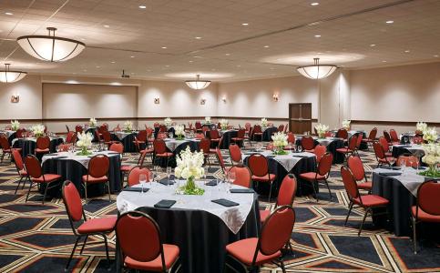 Four Points by Sheraton & Conference Center - 21