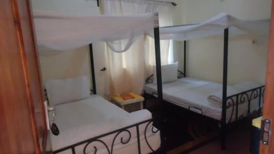 Fanaka Safaris Campsite & Lodges - 29