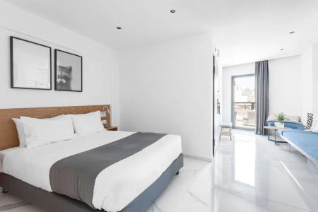 Melo Athens - 177
