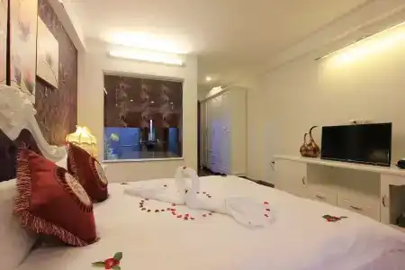 Splendid Star Boutique - 50
