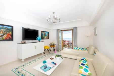Eden Roc Suites - 142