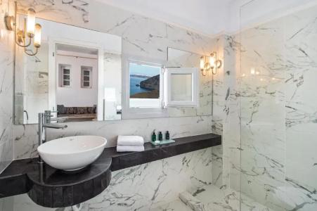 Athina Luxury Suites - 203