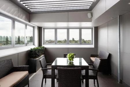 Rydges Latimer - 70