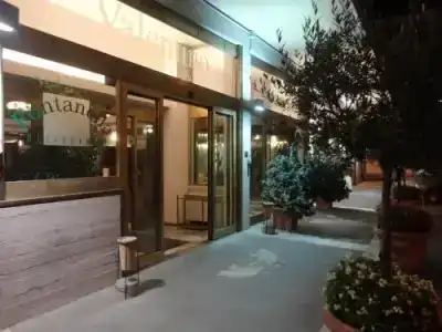 Valentino - 16
