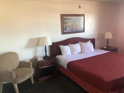 Americas Best Value Inn Denver - 29