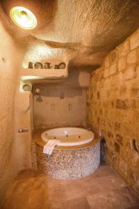 Abu Hayat Cave Suites - 53