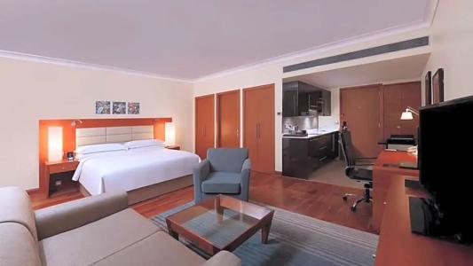 Hilton Bangalore Embassy GolfLinks - 65