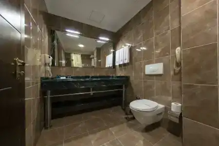 Era Palace - 7