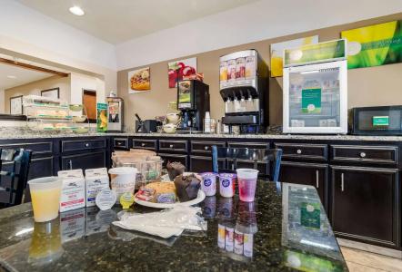 Quality Inn & Suites Fort Gordon - 10