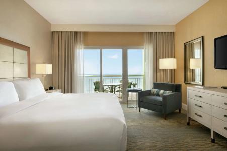 Hilton Suites Oceanfront - 4
