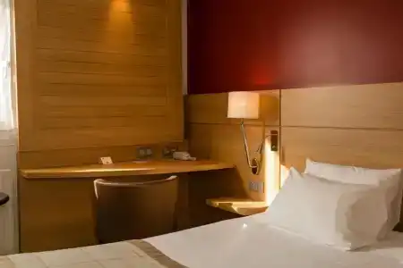 Best Western Plus Le Lavarin - 76