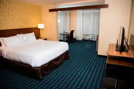 Fairfield Inn & Suites by Marriott Uptown/University Area - 41